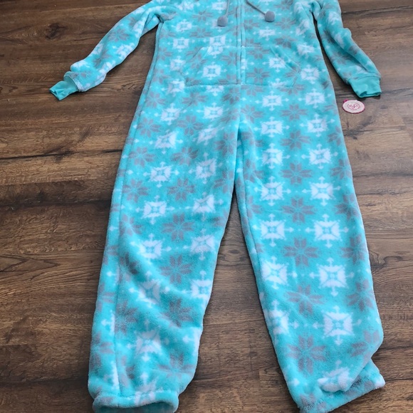 Winter Woman’s Fuzzy Onesie - Picture 2 of 8